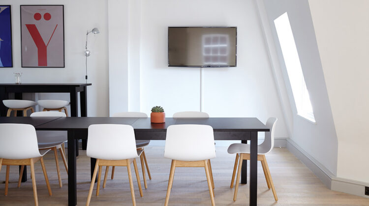 Fetch Ultimate Dining Set for Your Place